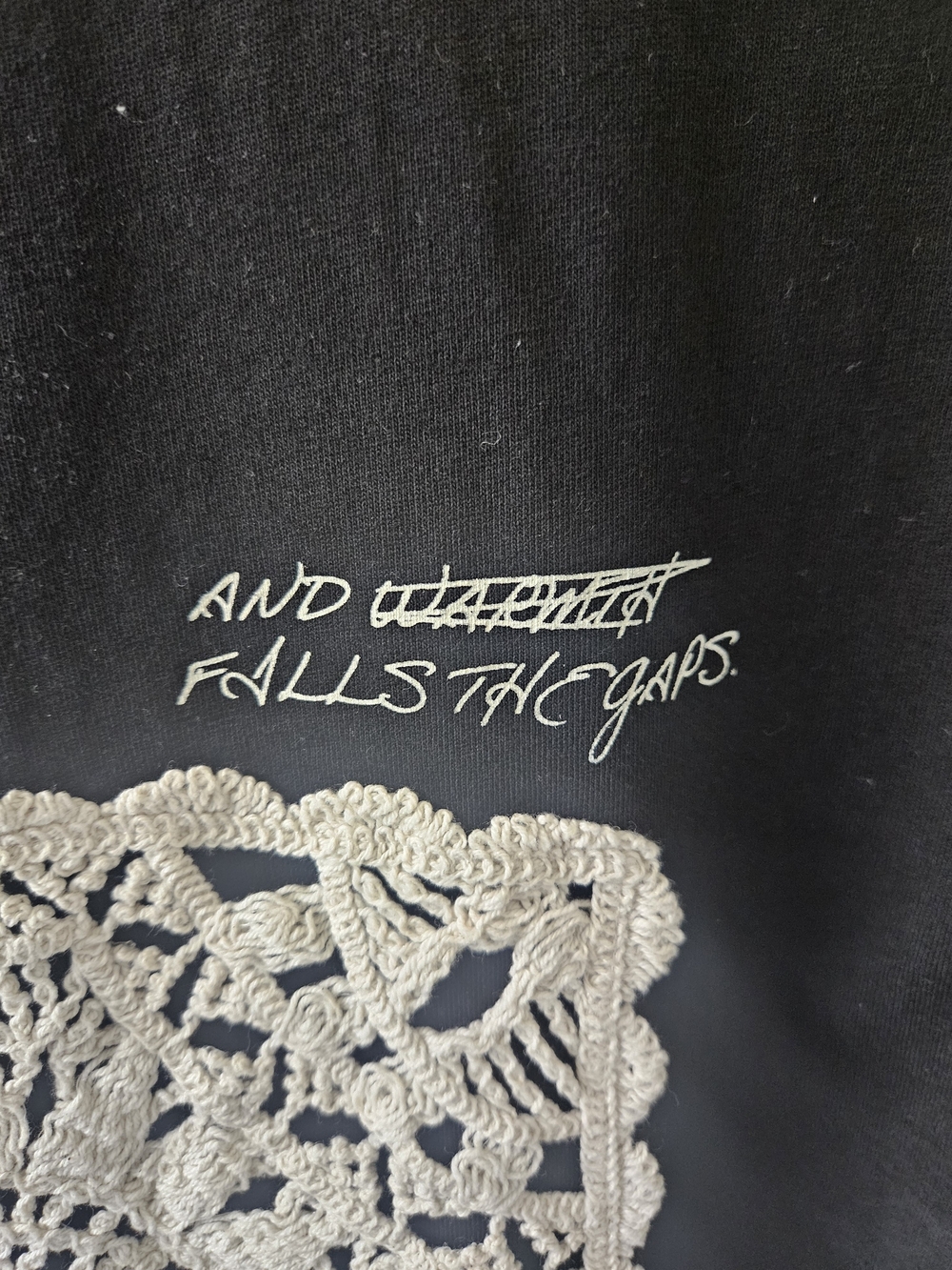 Zara Black Short-Sleeve Tee with Small White Chest Graphic - Picture 10 of 12